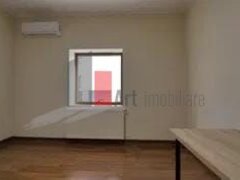 Vanzare apartament 3 camere cu centrala Sos. Giurgiului - Cimitirul Luteran
